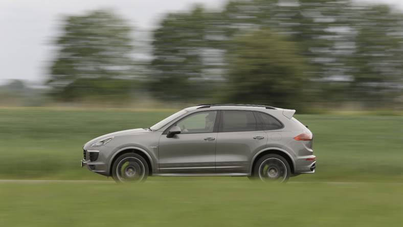 Porsche Cayenne EHybrid alternatywa diesla Test