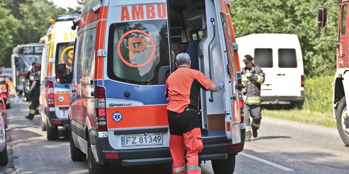 Ratownicy mają grosze, dyrektorzy z PSL kokosy