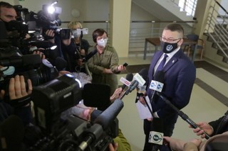 Juszczyszyn przyszedł do sądu, by orzekać. Nawacki chce wystąpić do Manowskiej