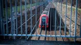 Komunikacyjny koszmar dla pasażerów z podwarszawskich miejscowości. Dojazdy do pracy wydłużyły się nawet o godzinę