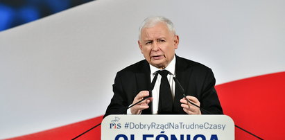 Kaczyński opowiedział tajemniczą historię z pociągu. Kim jest wyrzucony z pierwszej klasy polityk?