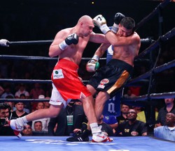 Krzysztof Głowacki po wygranej z Marco Huckiem wrócił do Polski bez mistrzowskiego pasa WIDEO