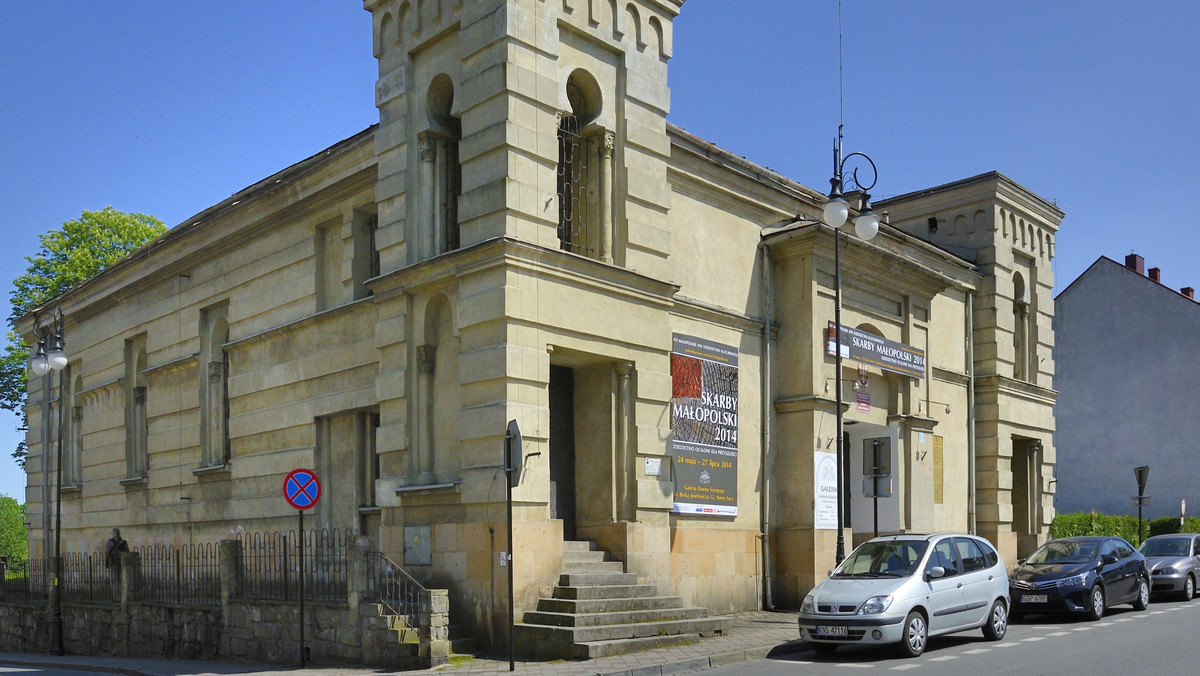 Pochodząca z XVIII wieku synagoga w Nowym Sączu (woj. małopolskie) od września tego roku ponownie będzie wykorzystywana do celów religijnych. W związku z tym budynek opuści oddział tamtejszego Muzeum Okręgowego, który zajmował go od ponad 50 lat.