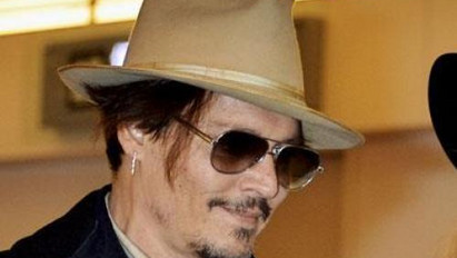 Johnny Depp milliárdokért árulja saját faluját