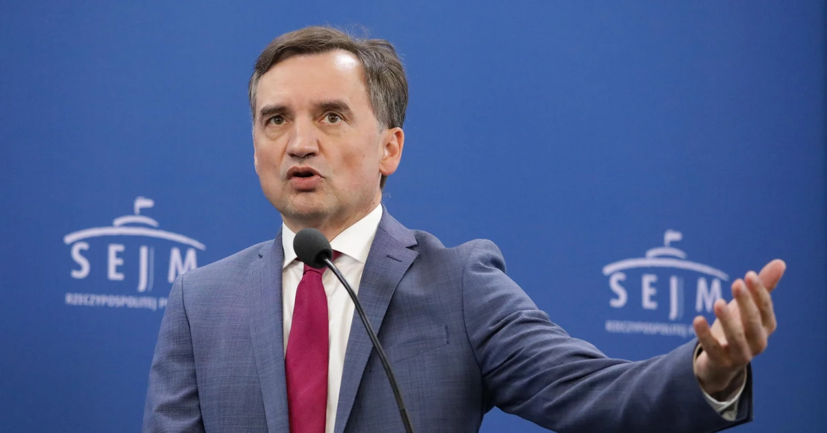 Ziobro ma zostać doprowadzony siłą. Prezes TK blokuje i straszy prokuraturą