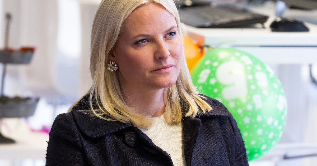 Mette-Marit forsvant i en måned.  Slik ser den alvorlig syke hertuginnen ut i dag