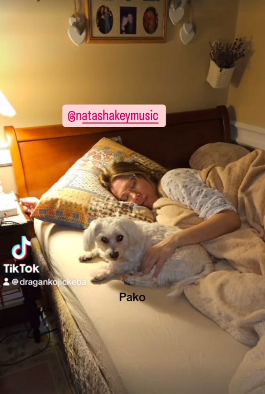 Keba snimio Natašu u prirodnom izdanju