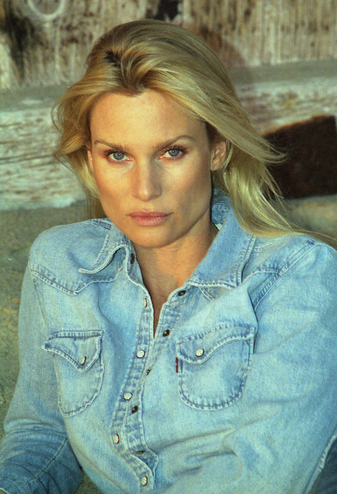 Nicollette Sheridan w 2003 roku