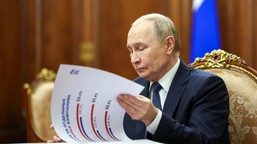 w rosji uznano go za zdrajcę. reżim władimira putina w akcie zemsty odebrał mu wszystkie tytuły