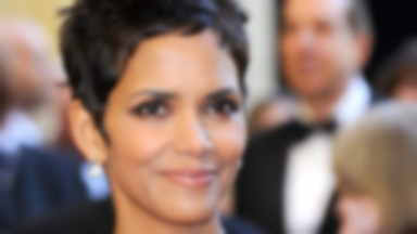 Halle Berry błyszczała na gali Oscarów 2011