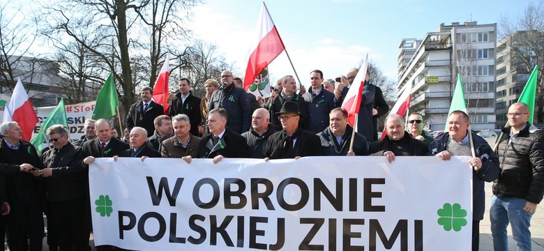 Ustawa o ziemi rolnej doprowadzi do absurdalnych sytuacji. ANR będzie mogła zostać współwłaścicielem banków
