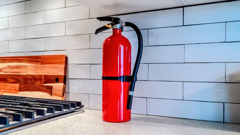 Sicher in Haus und Küche: Beliebte Feuerlöscher im Vergleich -   Kaufberatung und Preisvergleich