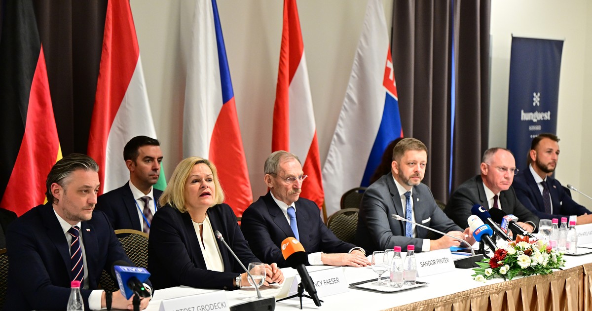 Magyarországra küldték az egyik embert, akit terrorcselekmény tervezésével gyanúsítanak Szlovákiában