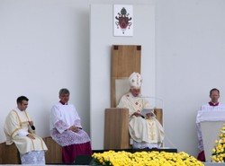 Tłumy Chorwatów na mszy Benedykta XVI