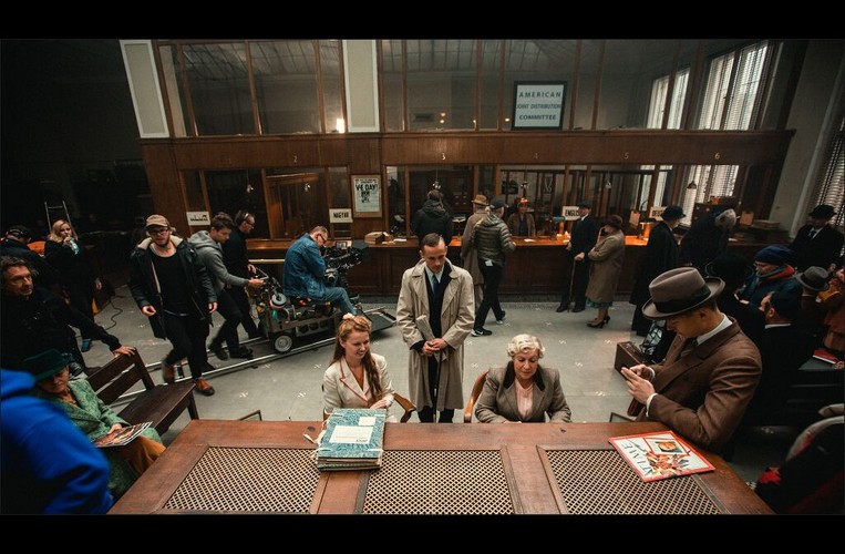 Na planie filmu 'Music, War and Love'