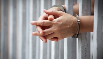 Syn ministra finansów z PiS w więzieniu: adwokat obiecywał korzystne wyroki za pieniądze