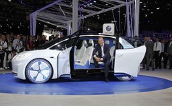 Rekordowy zasięg i błyskawiczne ładowanie. Samsung ujawnił przełomowy akumulator do samochodów