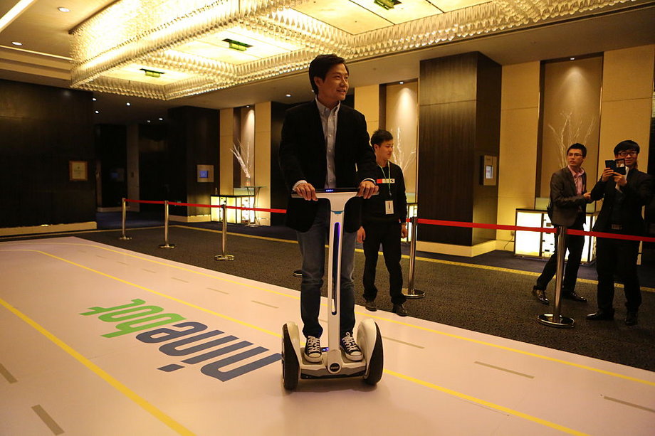 W 2015 r. firmę kupiła chińska spółka zajmująca się robotyką – Ninebot. (W tym samym roku operator na Segwayu wpadł na Usaina Bolta podczas mistrzostw świata w lekkoatletyce).