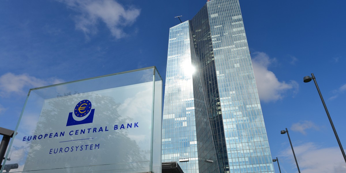 Europejski Bank Centralny ustanowił dla Narodowego Banku Polskiego linię swapową.