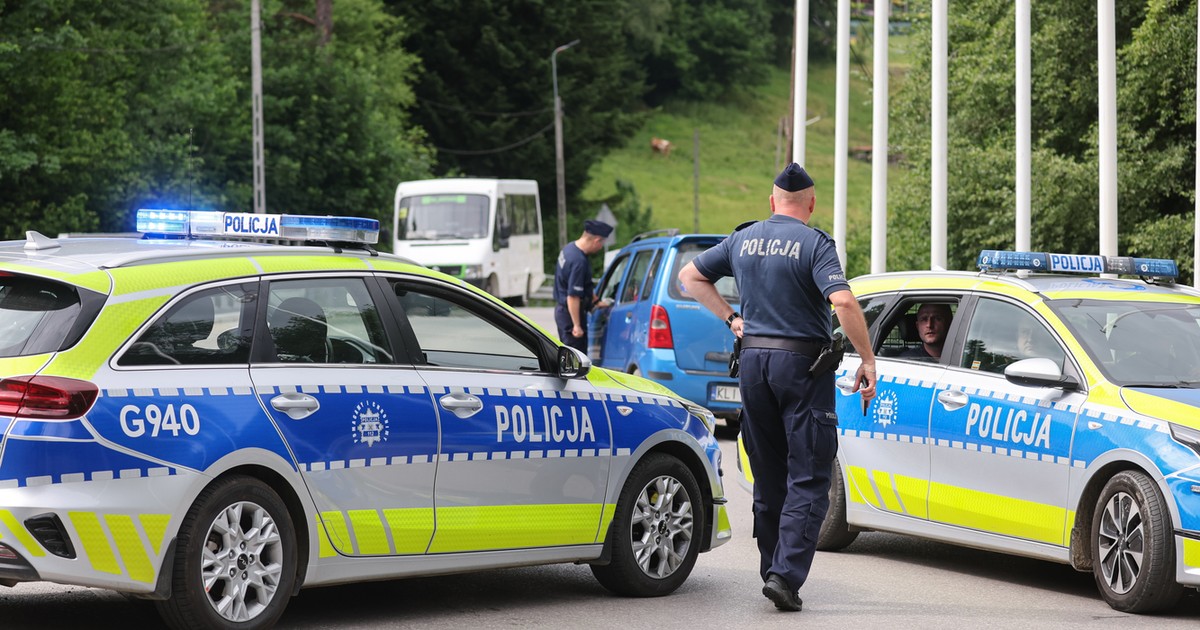 Poszukiwania podejrzanego o zbrodnię w Starej Wsi. Policja z ważnym apelem