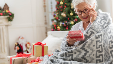 10 pomysłów na świąteczny prezent dla dziadków. Spraw, by czuli się wyjątkowo