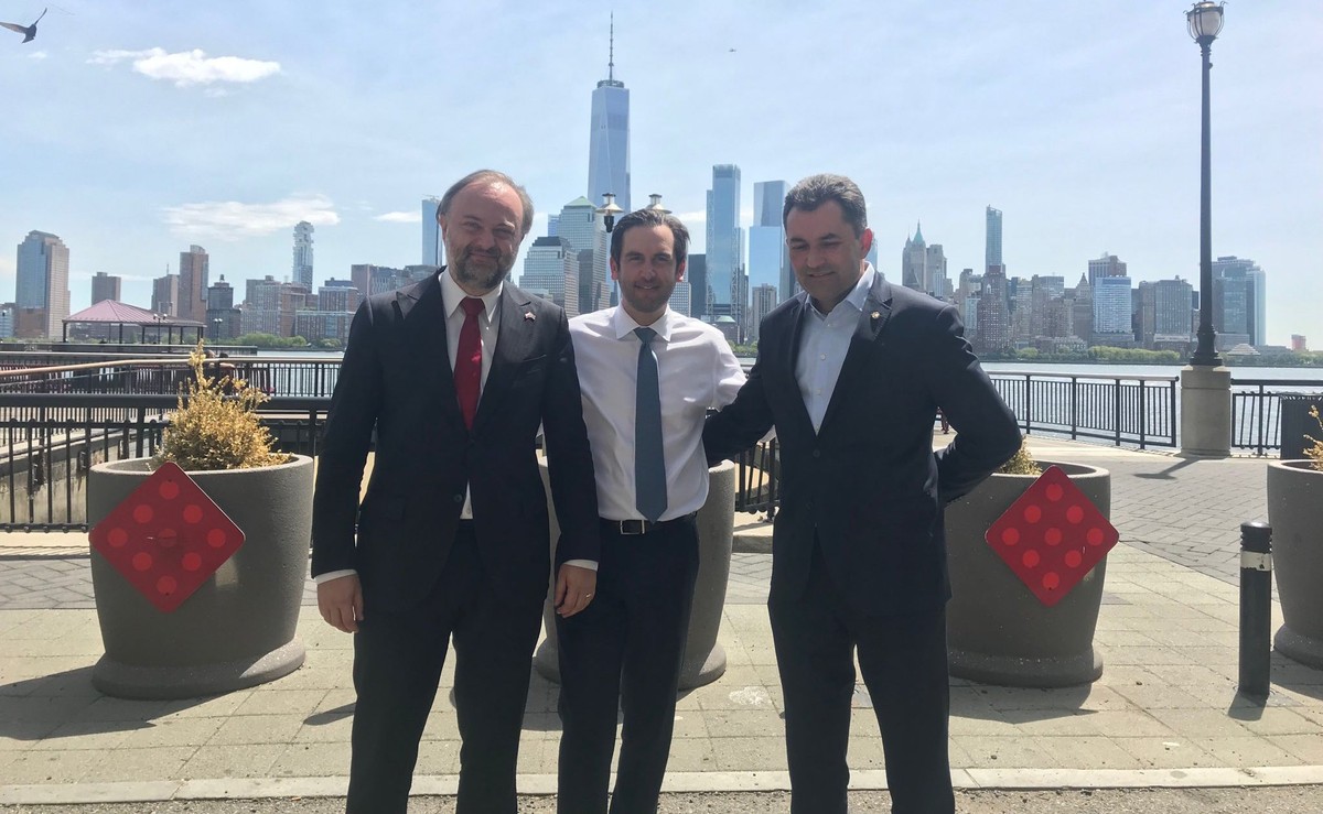 Maciej Golubiewski, Steven Fulop i Eryk Lubaczewski