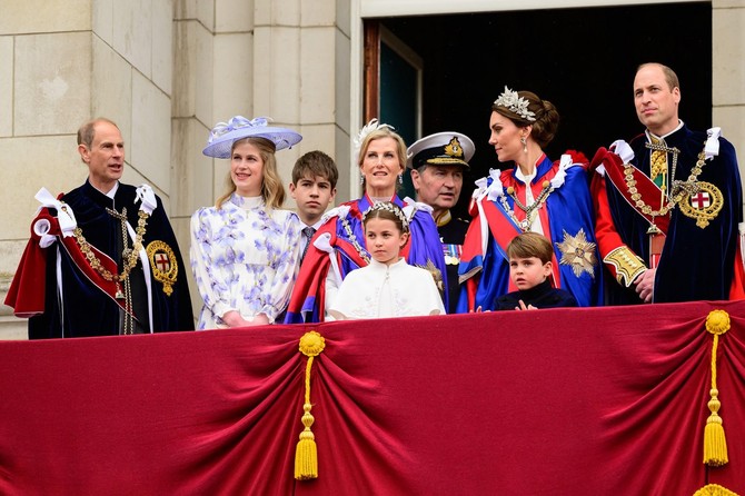 Britanska kraljevska poorodica nakon krunisanja kralja Čarlsa 2023. u Londonu