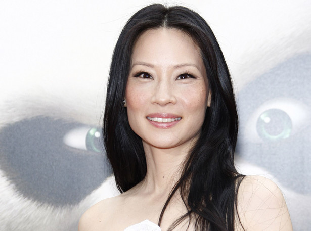 46-letnia Lucy Liu pochwaliła się nowonarodzonym synkiem [ZDJĘCIE]