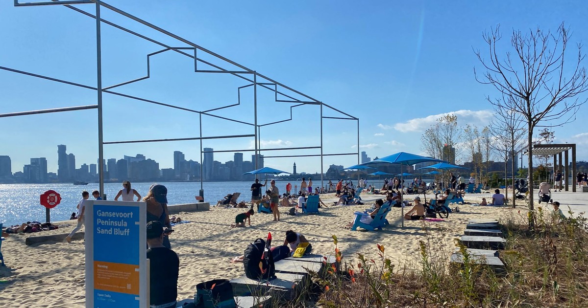 The key to fighting the urban doom loop might be a downtown beach ...