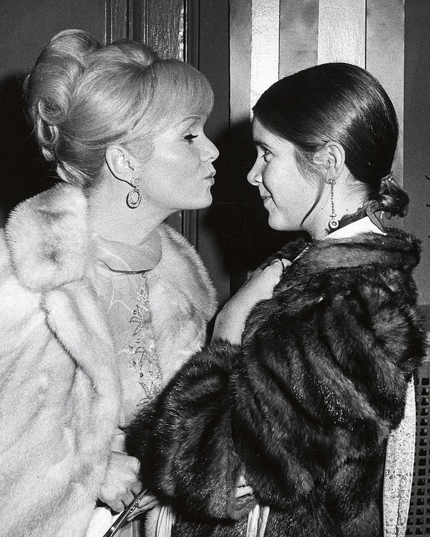 Debbie Reynolds i Carrie Fisher w 1972 r