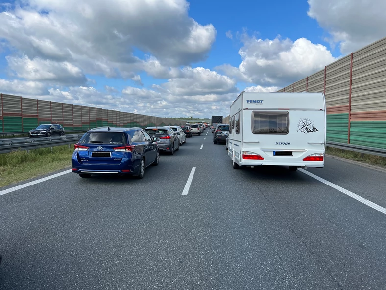 Korek po wypadku na autostradzie A2 w kierunku Poznania