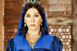 SULTANIJA VALIDE danas ima 81 godinu i BUKVALNO NE STARI: Čvrsto se pridržava 10 ZLATNIH PRAVILA pa izgleda kao da joj je 50!