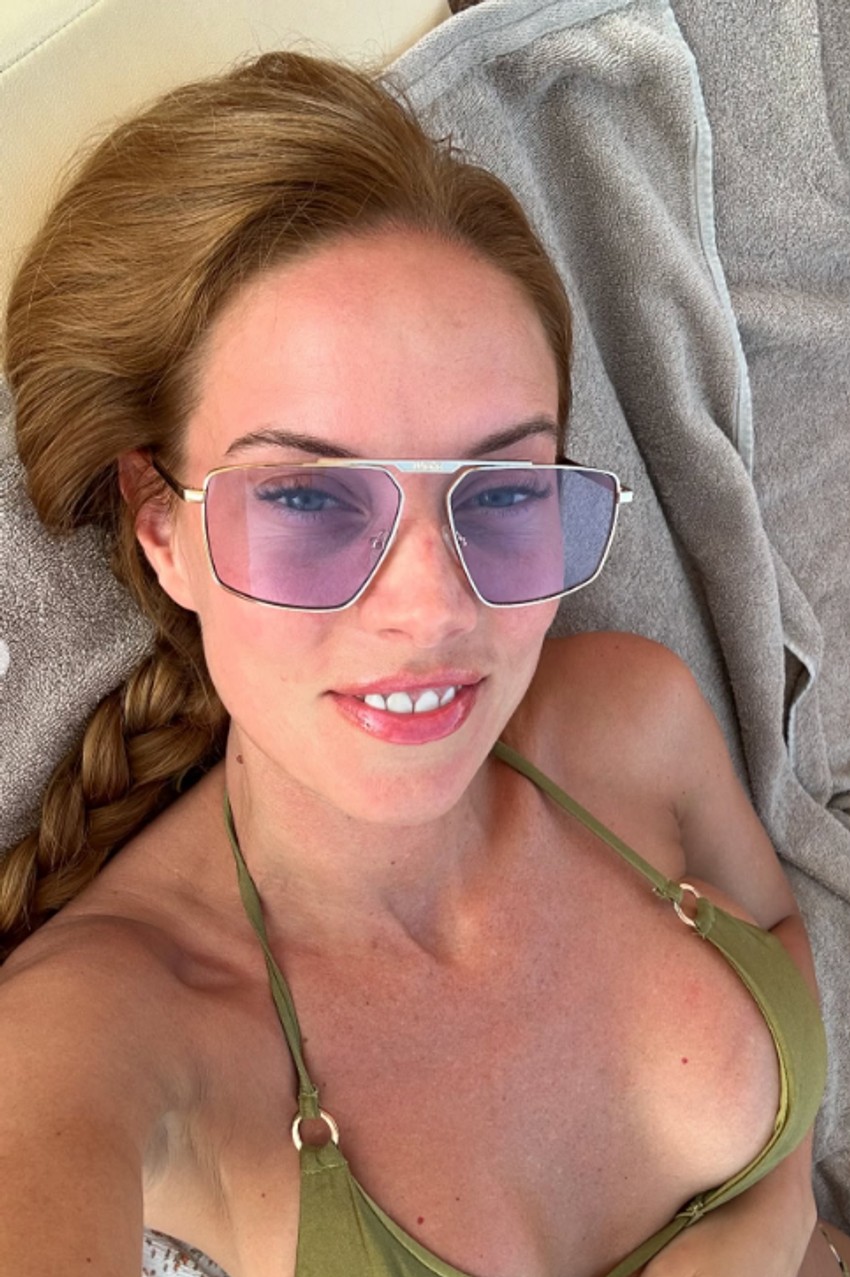 Ivana Aleksić uživa u Crnoj Gori