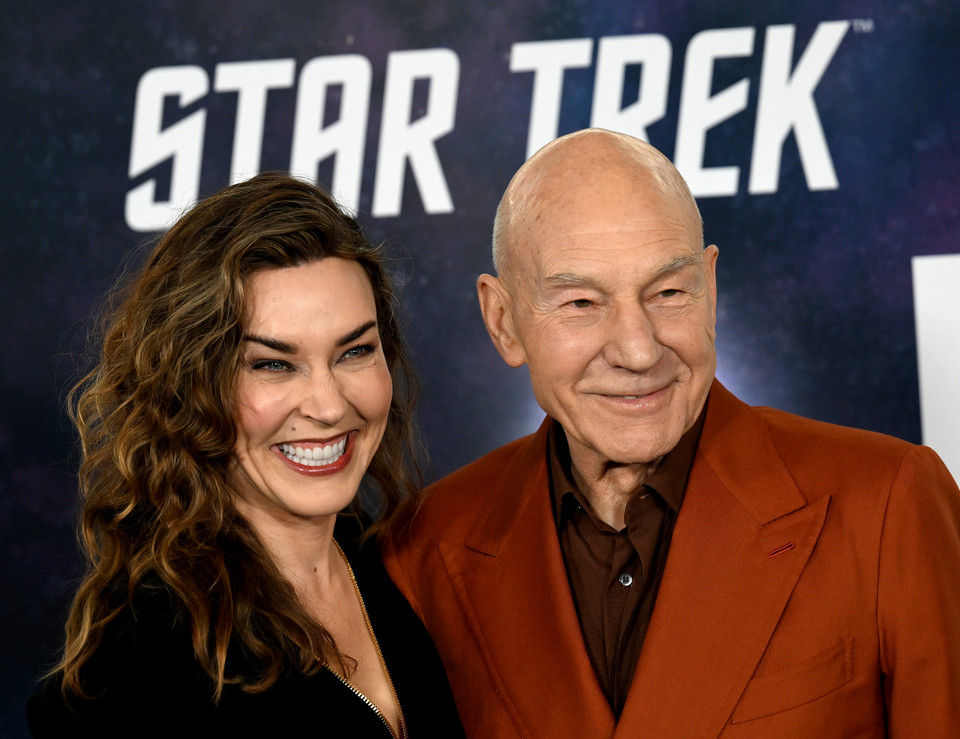 Sunny Ozell i Patrick Stewart