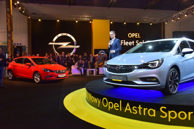 Opel astra sports tourer