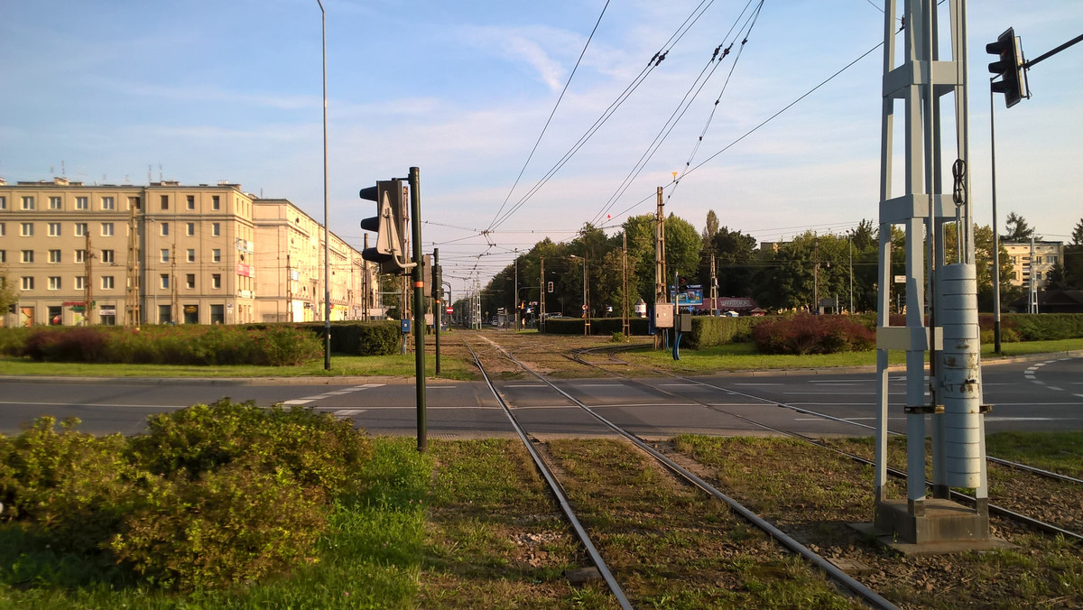 W najbliższy weekend na rondzie Kocmyrzowskim prowadzone będą prace awaryjne. W związku z tym wstrzymany zostanie ruch tramwajowy na odcinku od ronda Czyżyńskiego do Mistrzejowic i osiedla Piastów.