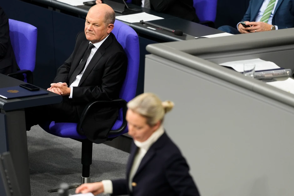 Olaf Šolc i liderka AfD-a Vajdel u Bundestagu