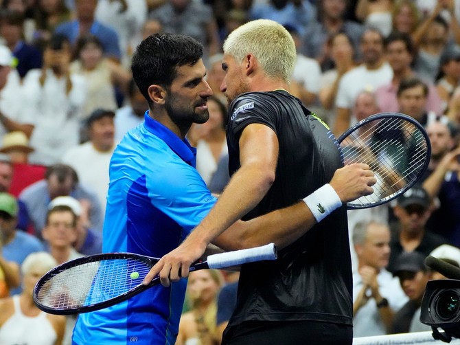 Ovi teniseri su ofarbali kosu u plavo, a Rodžer Federer je bio prvi među njima