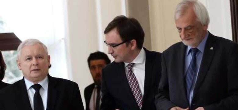 Ryszard Terlecki pytany o Solidarną Polskę. "Żaden otwarty bunt to jeszcze nie jest"