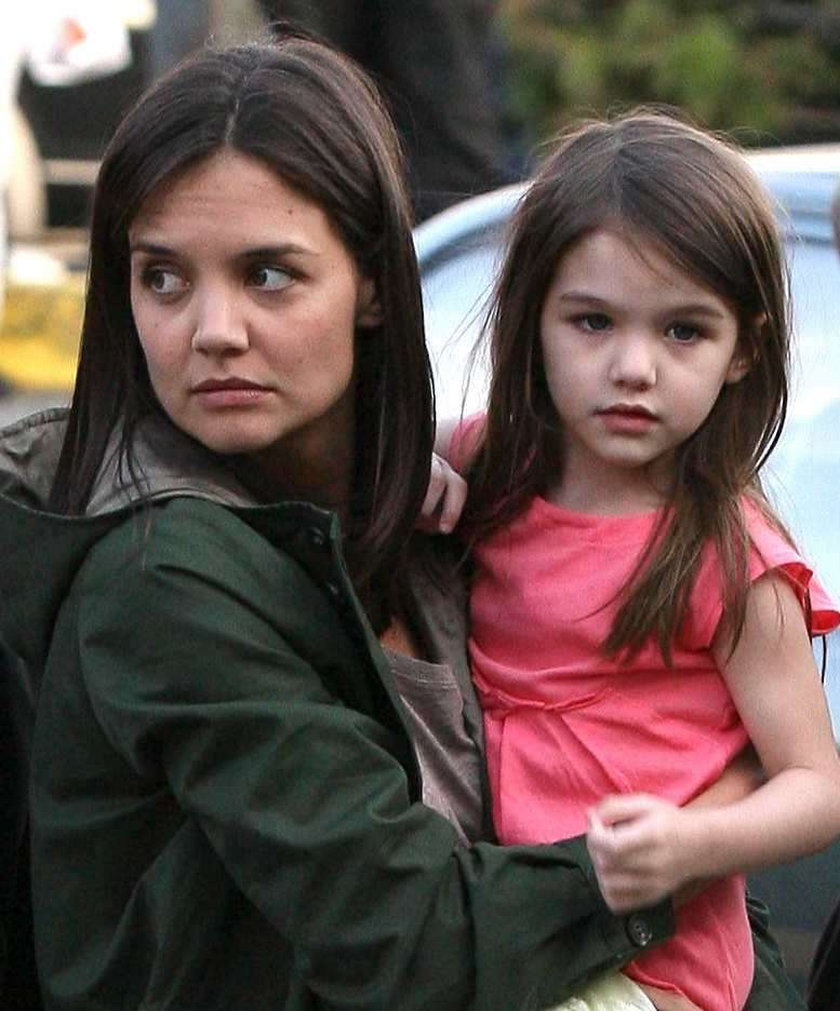 Suri Cruise. Dziecko szasta pieniędzmi!