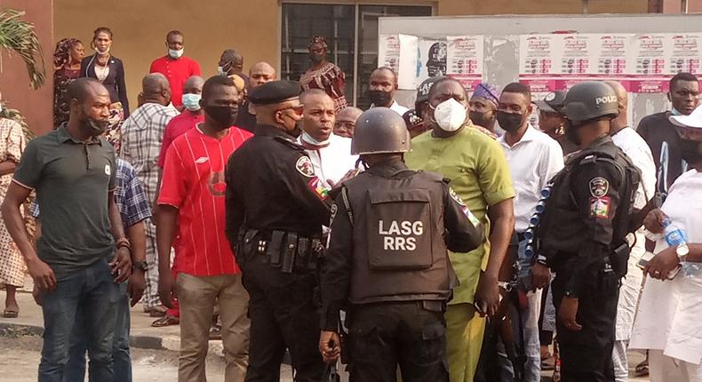 RRS arrests NURTW leaders Kunle Poly, Sego over constant violent clashes in Idumota. (RRS)