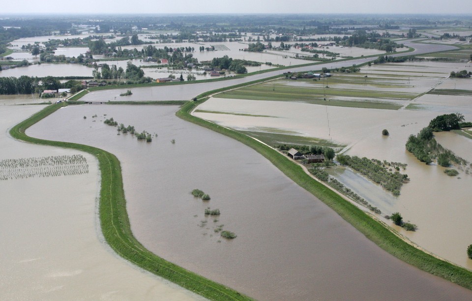 POŁANIEC POWÓDŹ ZALANE TERENY