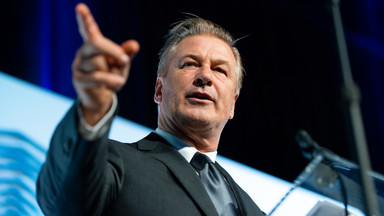 Alec Baldwin nie odpowie za śmierć koleżanki z planu "Rust". Wymowny komentarz