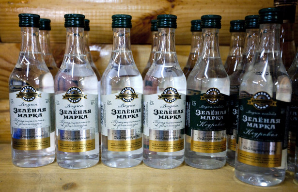 Rosyjska wódka "Zielona marka" wytwarzana przez Russian Alcohol Group.