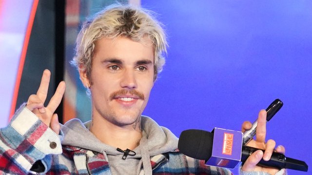 Justin Bieber szerint ebben a dologban elképesztően hasonlít 2Pac-hez  