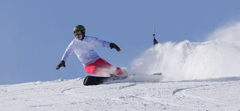 Oskar Kwiatkowski mistrzem świata w snowboardzie! Polacy z medalami w gigancie