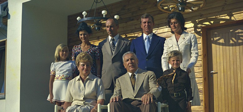 Była synową Edwarda Gierka i świetną lekarką. "Tata pilnował jej, by nie piła"