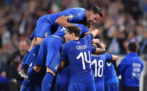 Eliminacje Euro 2020: Osiem goli Niemców, Francja znów liderem, ciężka i zwycięska przeprawa Włochów