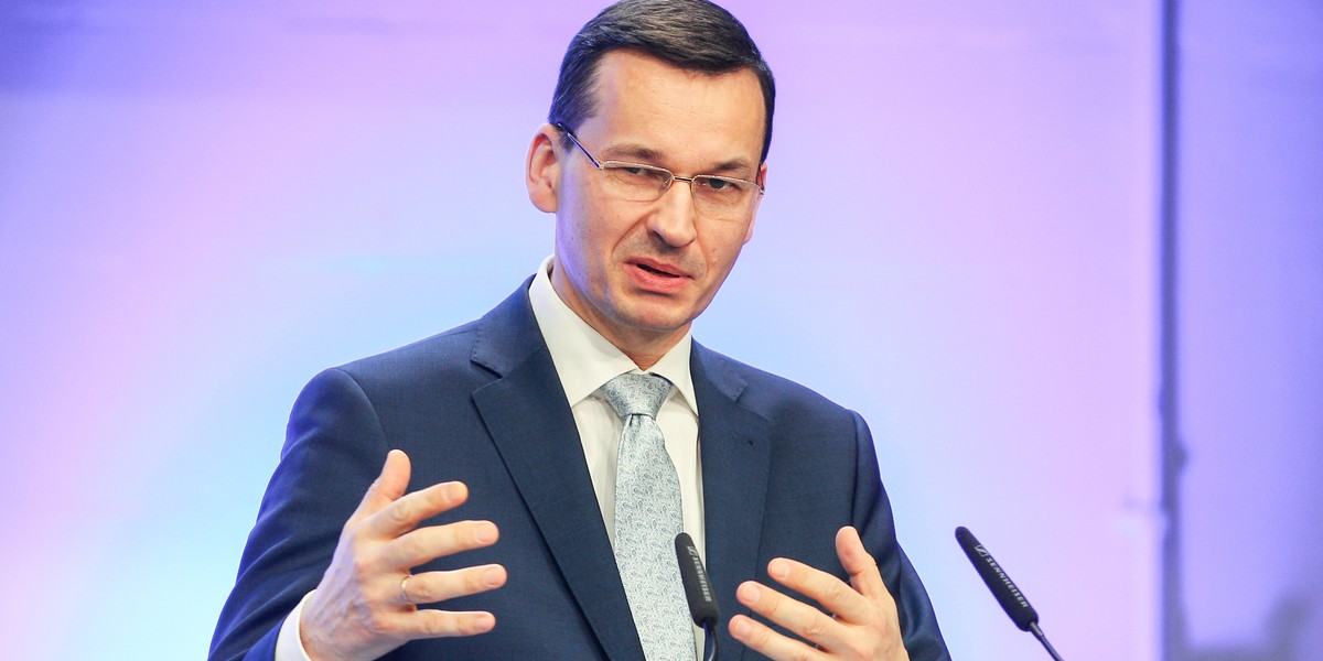 Morawiecki chce nowego lotniska. Tylko po co?