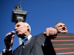 Janusz Korwin-Mikke dla DGP: Merkel się przeraziła, chce w Polsce zrobić zbiornik retencyjny na uchodźców